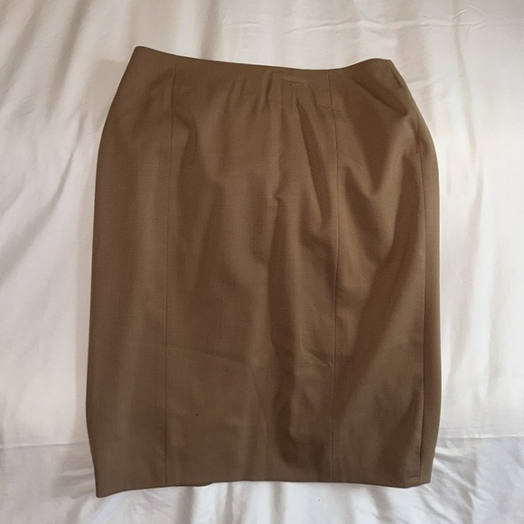 MODA wool skirt - Picture 3 of 6